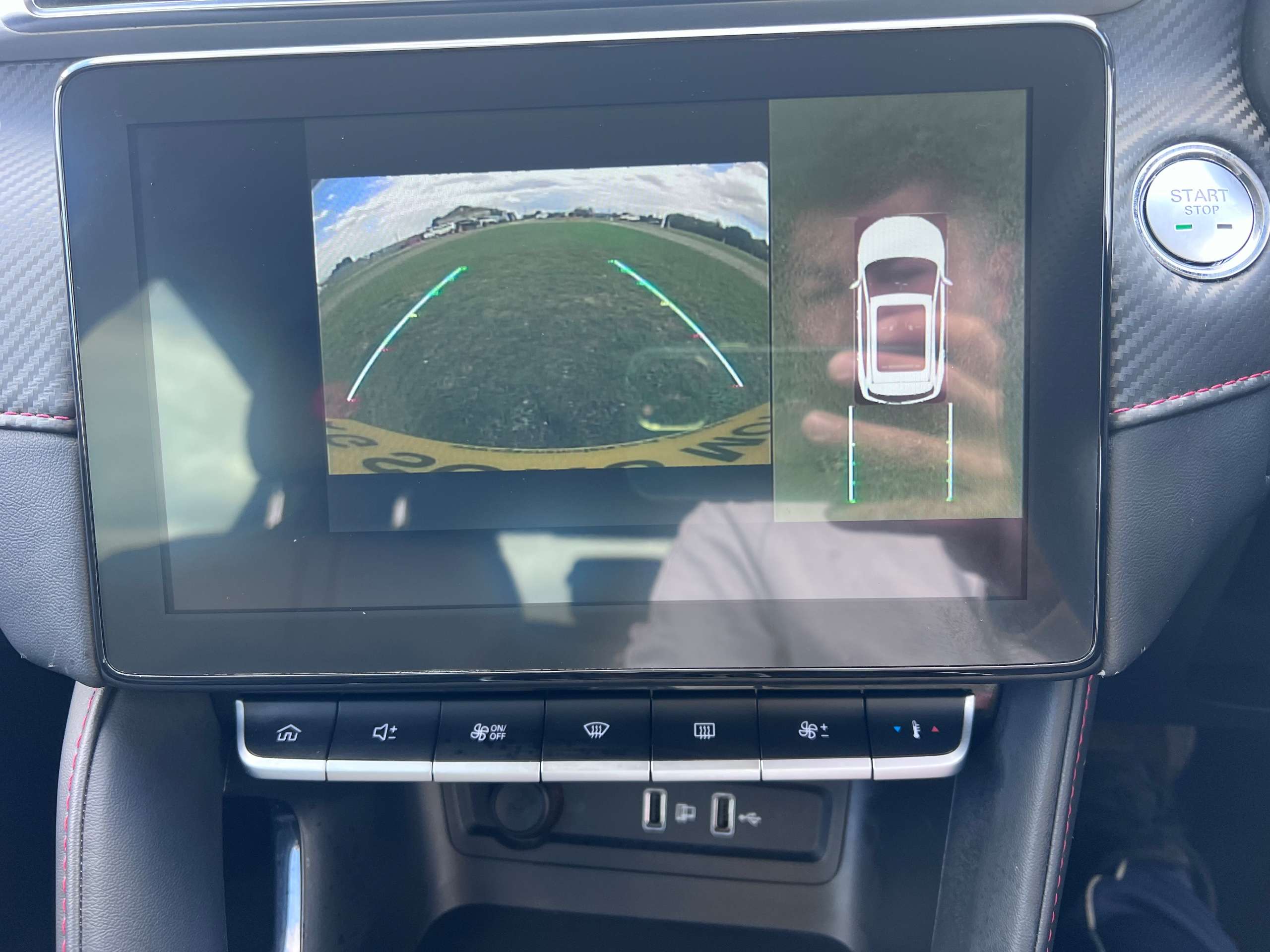 2023 MG ZS 2023 MG ZS