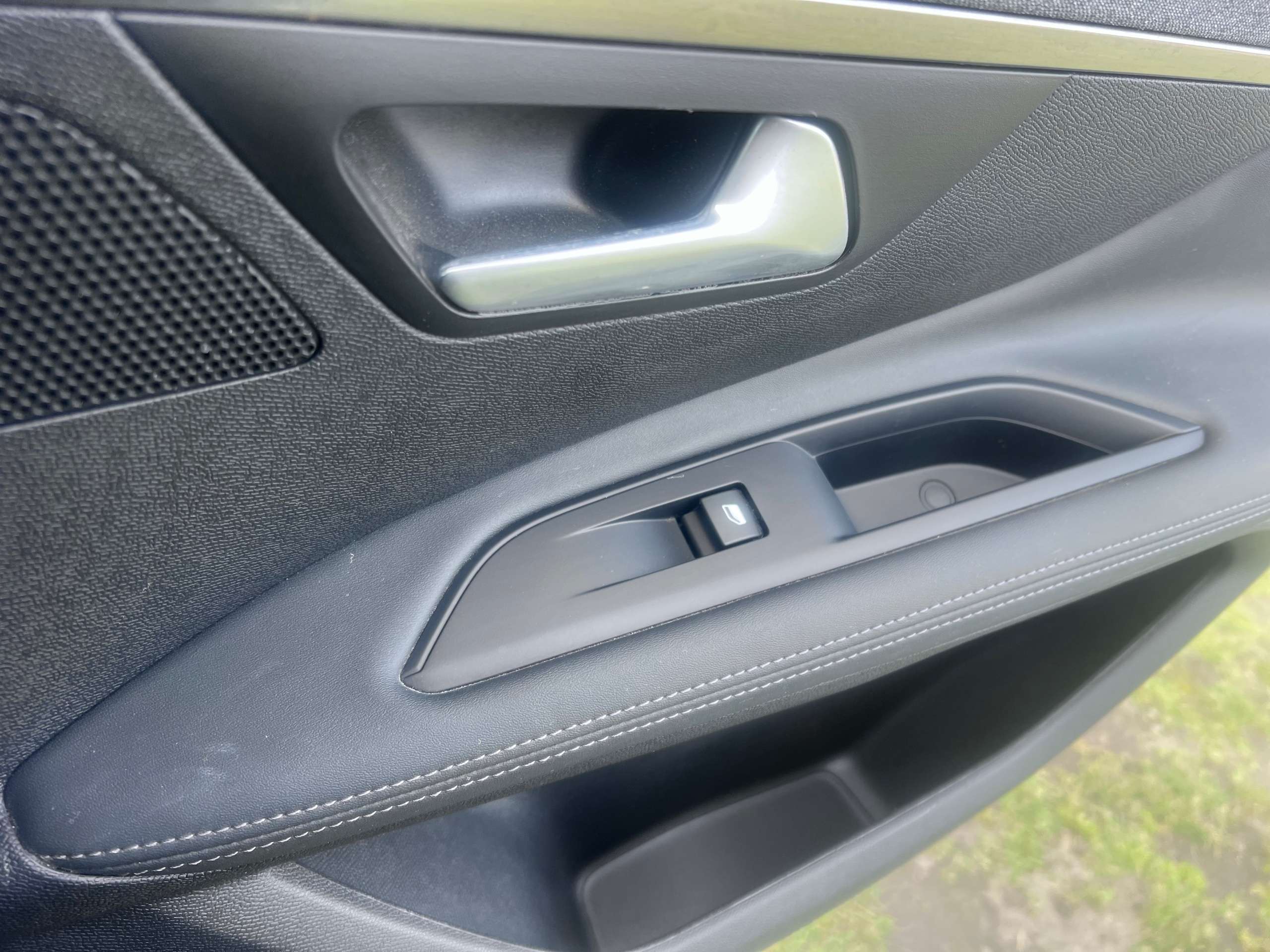 2020 PEUGEOT 3008 2020 PEUGEOT 3008