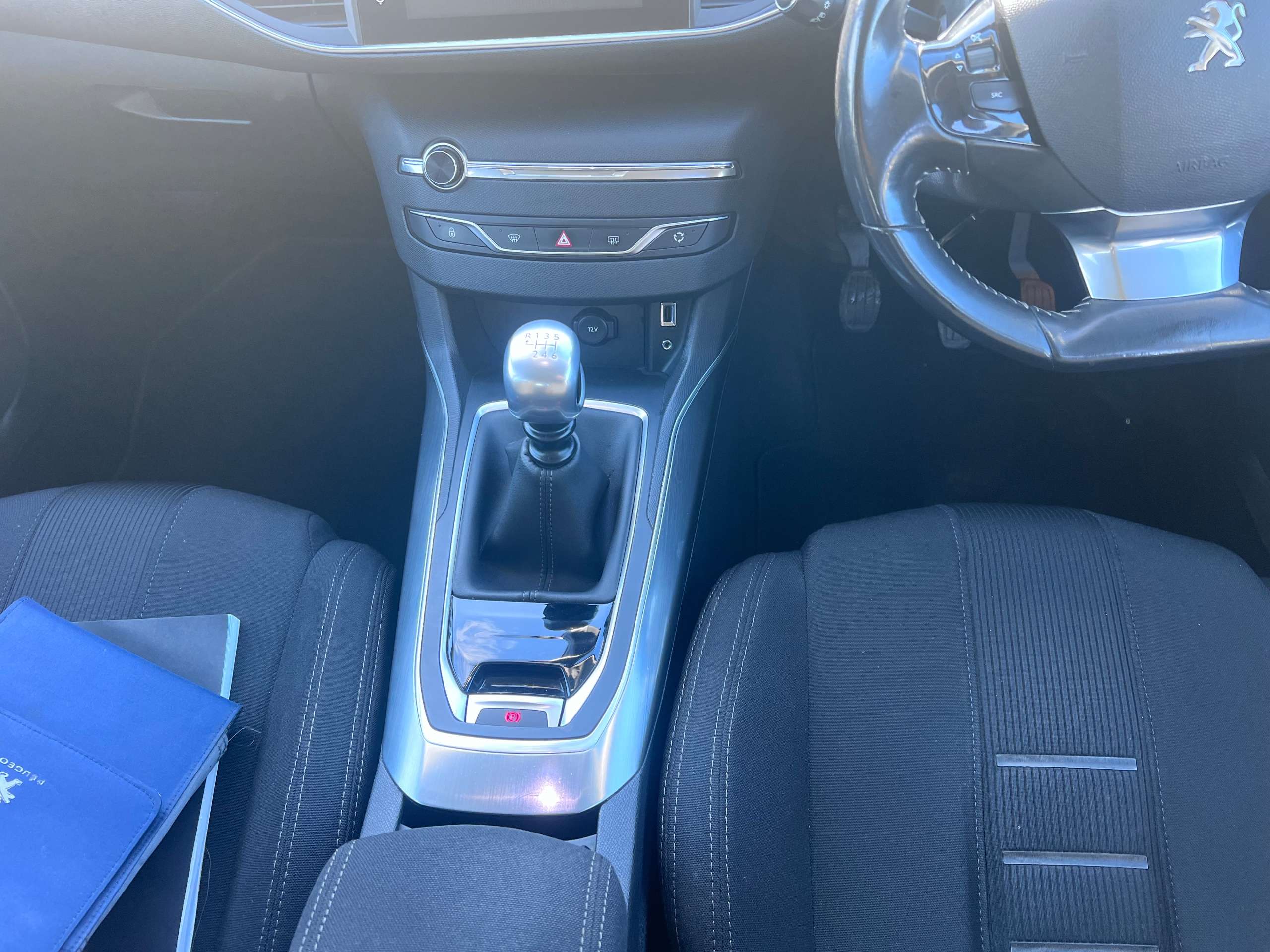 2014 PEUGEOT 308 2014 PEUGEOT 308