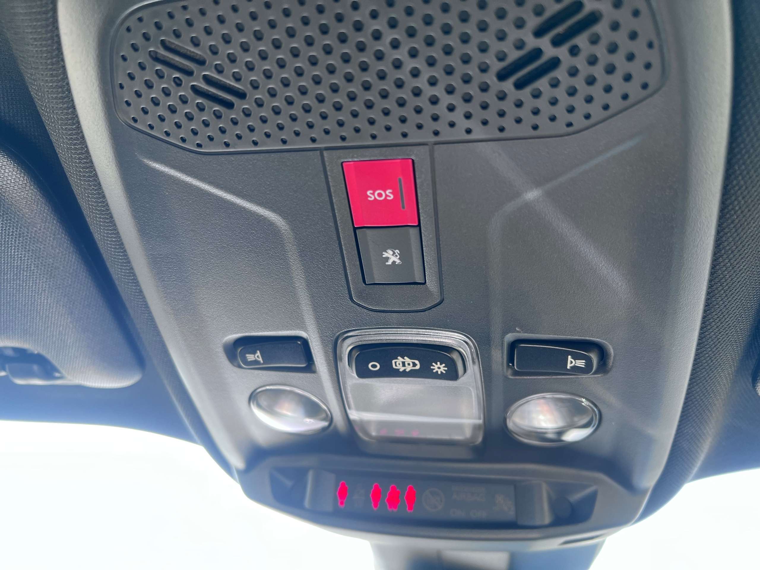 2023 PEUGEOT 2008 2023 PEUGEOT 2008