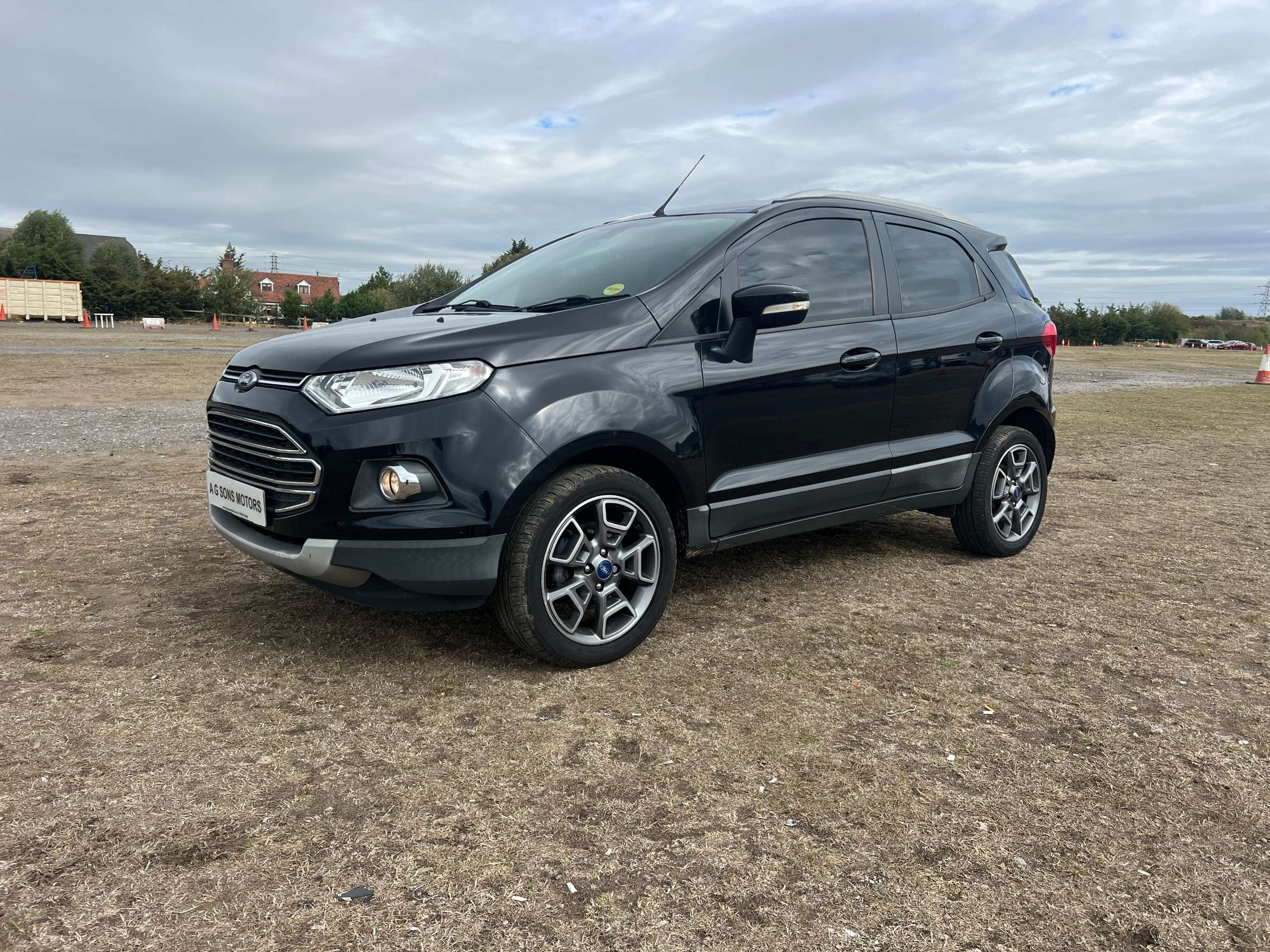 A 2017 FORD ECOSPORT 1.5 Titanium SUV 5dr Petrol Powershift 2WD Euro 5 (112 ps) A 2017 FORD ECOSPORT 1.5 Titanium SUV 5dr Petrol Powershift 2WD Euro 5 (112 ps)