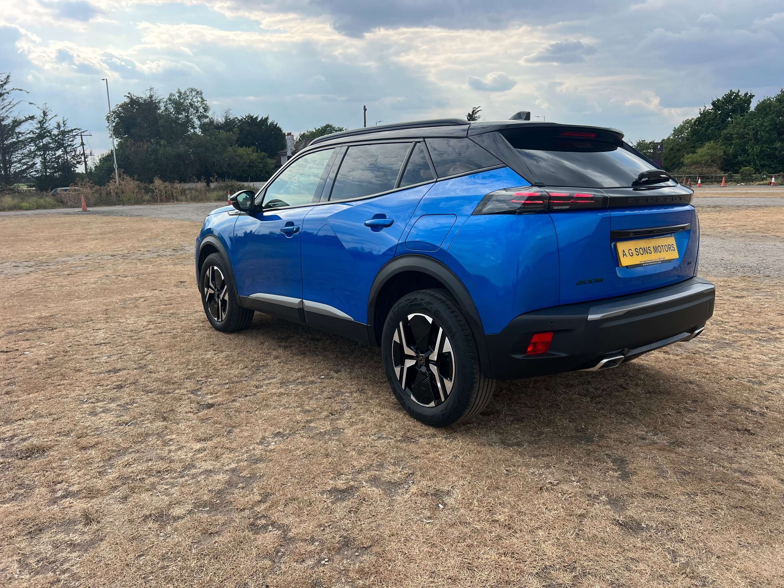 A 2024 PEUGEOT 2008 1.2 PureTech GT SUV 5dr Petrol EAT Euro 6 (s/s) (130 ps) A 2024 PEUGEOT 2008 1.2 PureTech GT SUV 5dr Petrol EAT Euro 6 (s/s) (130 ps)