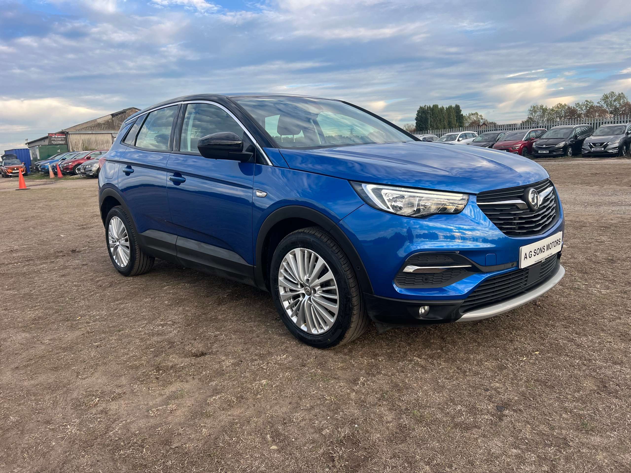 A 2019 VAUXHALL GRANDLAND X 1.5 Turbo D BlueInjection Sport Nav SUV 5dr Diesel Auto Euro 6 (s/s) (130 ps) A 2019 VAUXHALL GRANDLAND X 1.5 Turbo D BlueInjection Sport Nav SUV 5dr Diesel Auto Euro 6 (s/s) (130 ps)