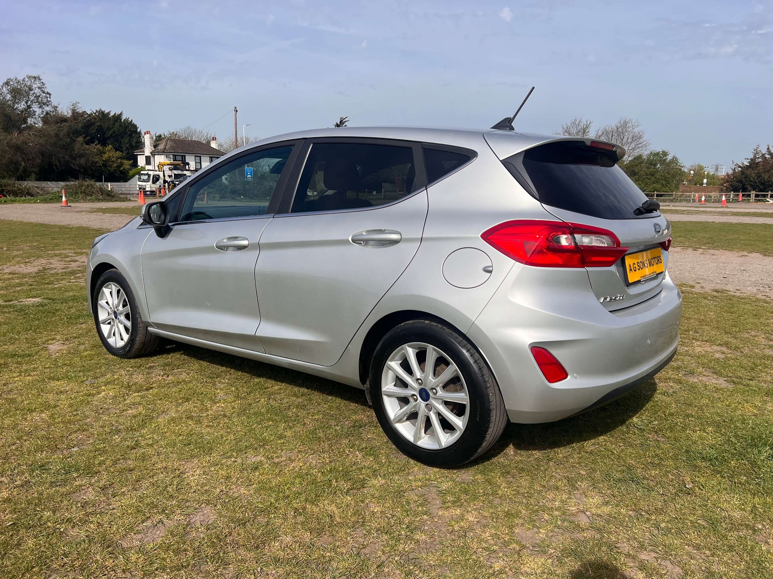 A 2021 FORD FIESTA 1.0T EcoBoost MHEV Titanium Hatchback 5dr Petrol Manual Euro 6 (s/s) (125 ps) A 2021 FORD FIESTA 1.0T EcoBoost MHEV Titanium Hatchback 5dr Petrol Manual Euro 6 (s/s) (125 ps)