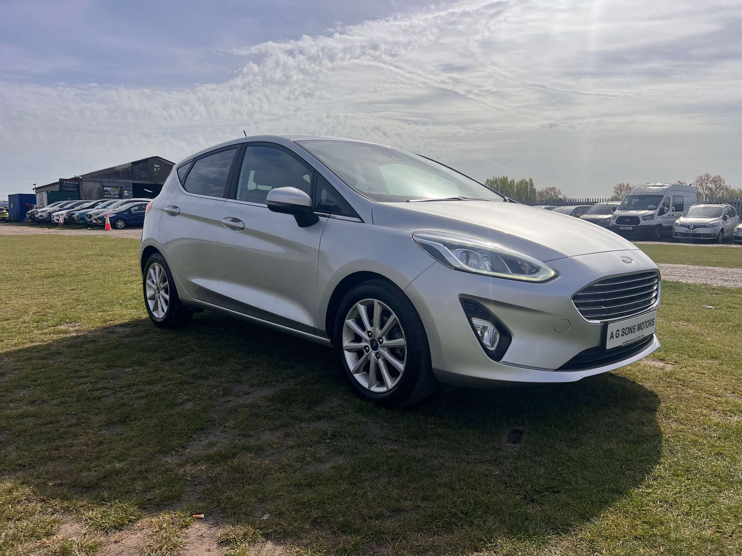 A 2021 FORD FIESTA 1.0T EcoBoost MHEV Titanium Hatchback 5dr Petrol Manual Euro 6 (s/s) (125 ps) A 2021 FORD FIESTA 1.0T EcoBoost MHEV Titanium Hatchback 5dr Petrol Manual Euro 6 (s/s) (125 ps)