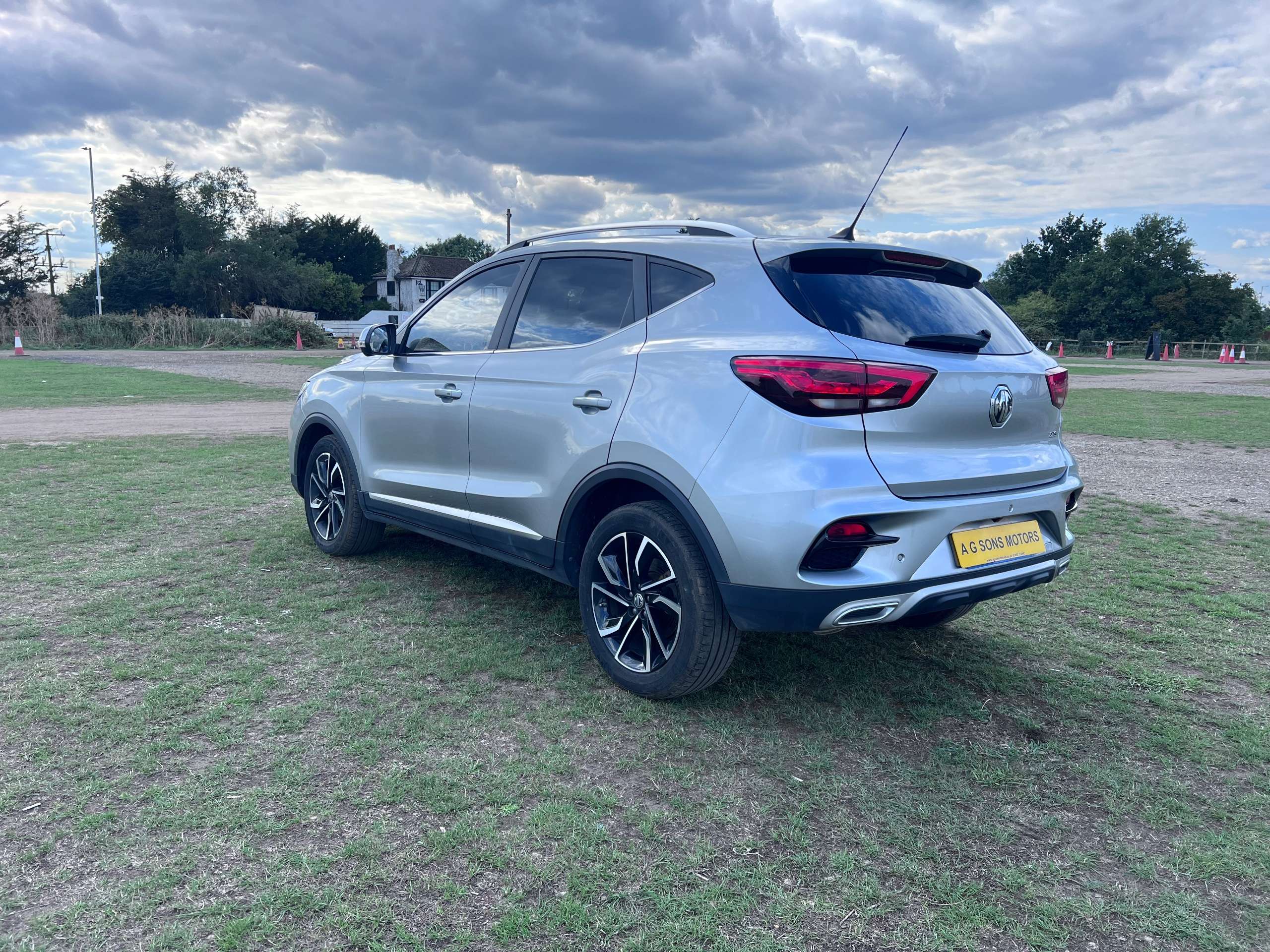 2023 MG ZS 2023 MG ZS