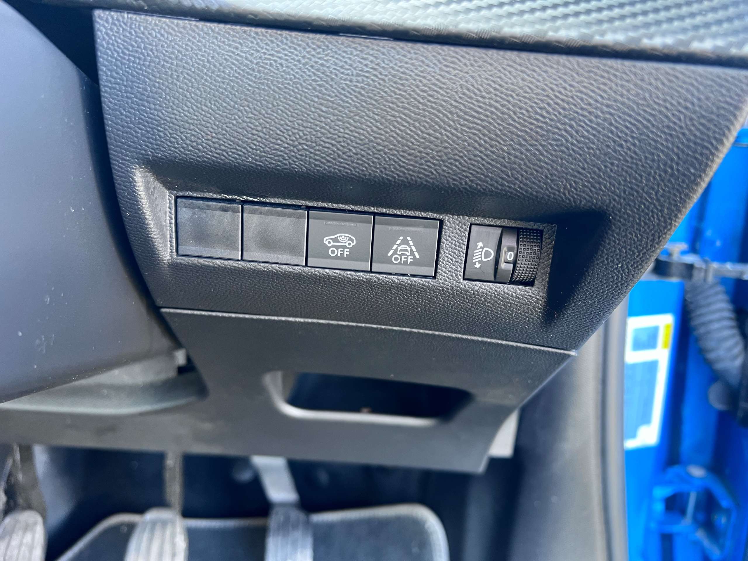 2023 PEUGEOT 2008 2023 PEUGEOT 2008