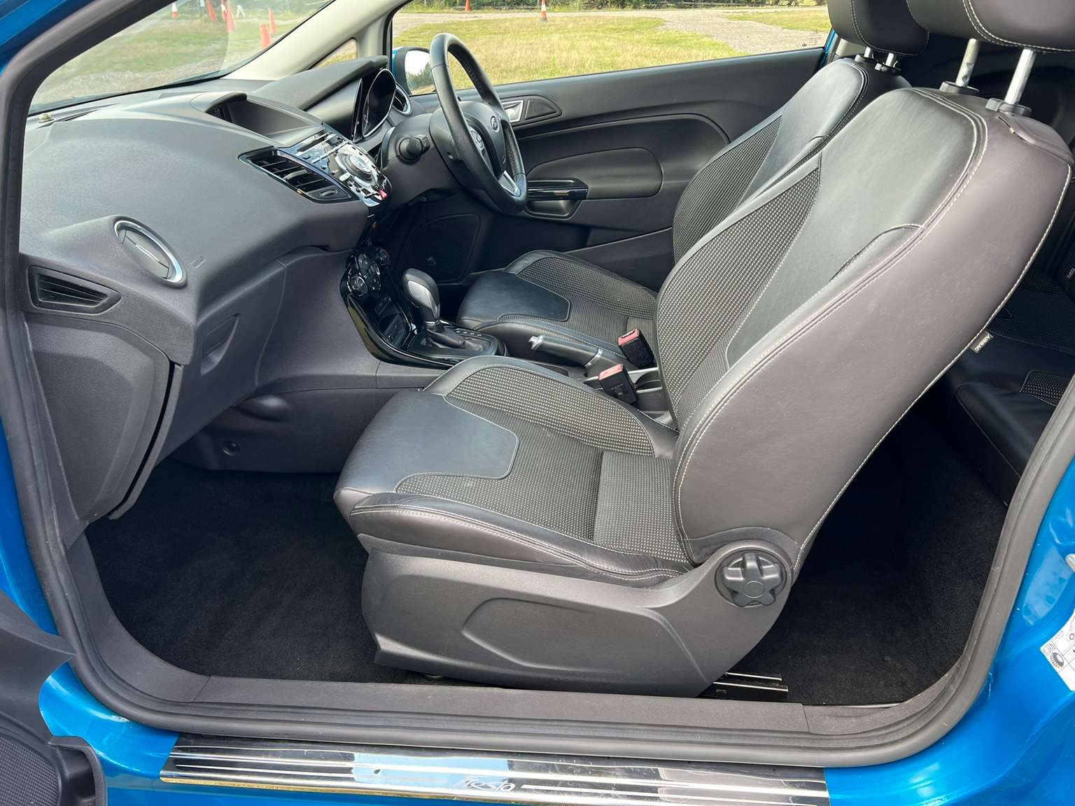 2015 FORD FIESTA 2015 FORD FIESTA