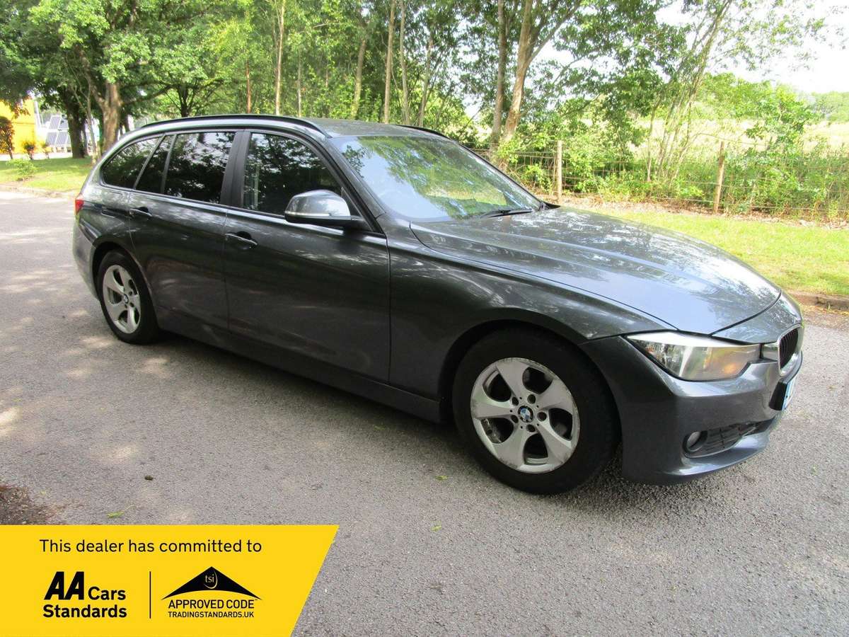 Check out this BMW 3 Series 2013 Diesel Manual