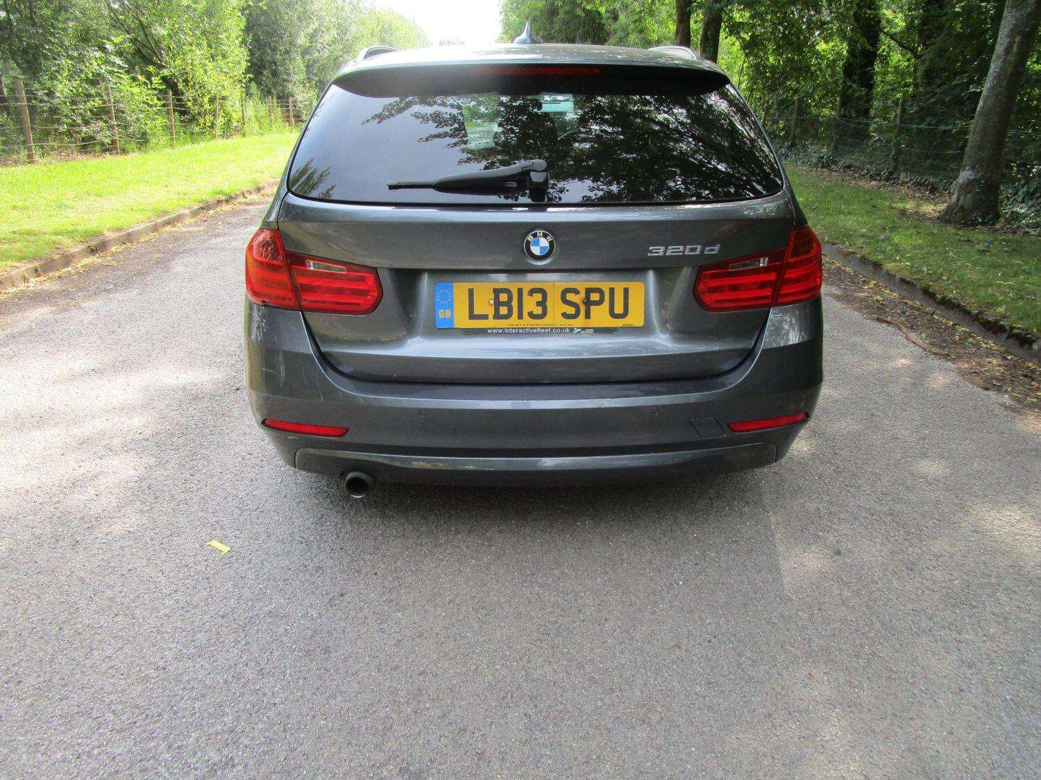 A 2013 BMW 3 SERIES 2.0 320d EfficientDynamics Touring - 35 TAX - GREAT CAR A 2013 BMW 3 SERIES 2.0 320d EfficientDynamics Touring - 35 TAX - GREAT CAR