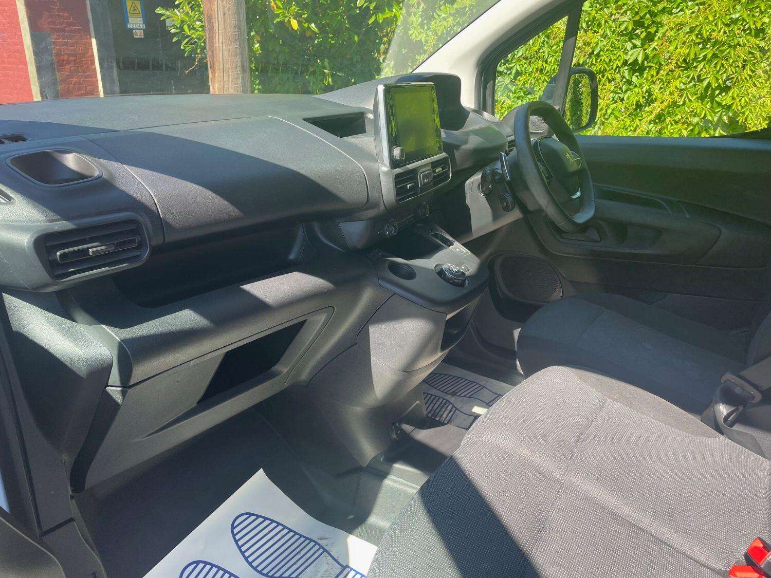 2021 PEUGEOT PARTNER 2021 PEUGEOT PARTNER