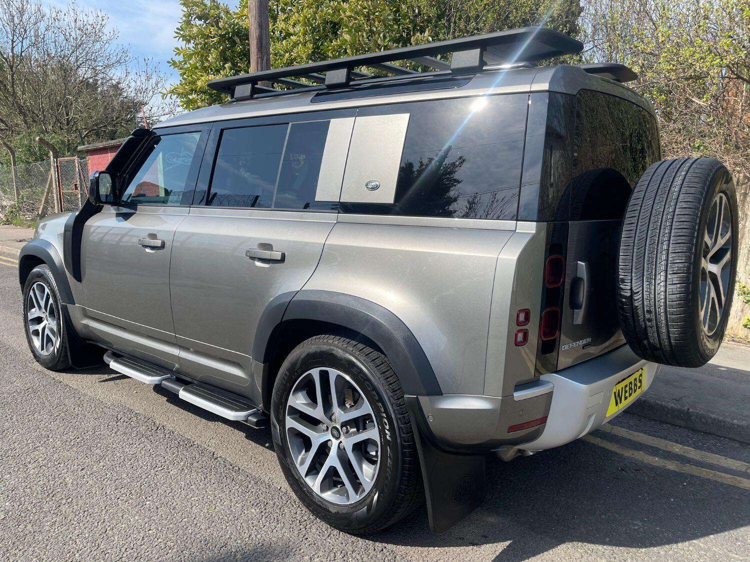 2022 LAND ROVER DEFENDER 110 2022 LAND ROVER DEFENDER 110