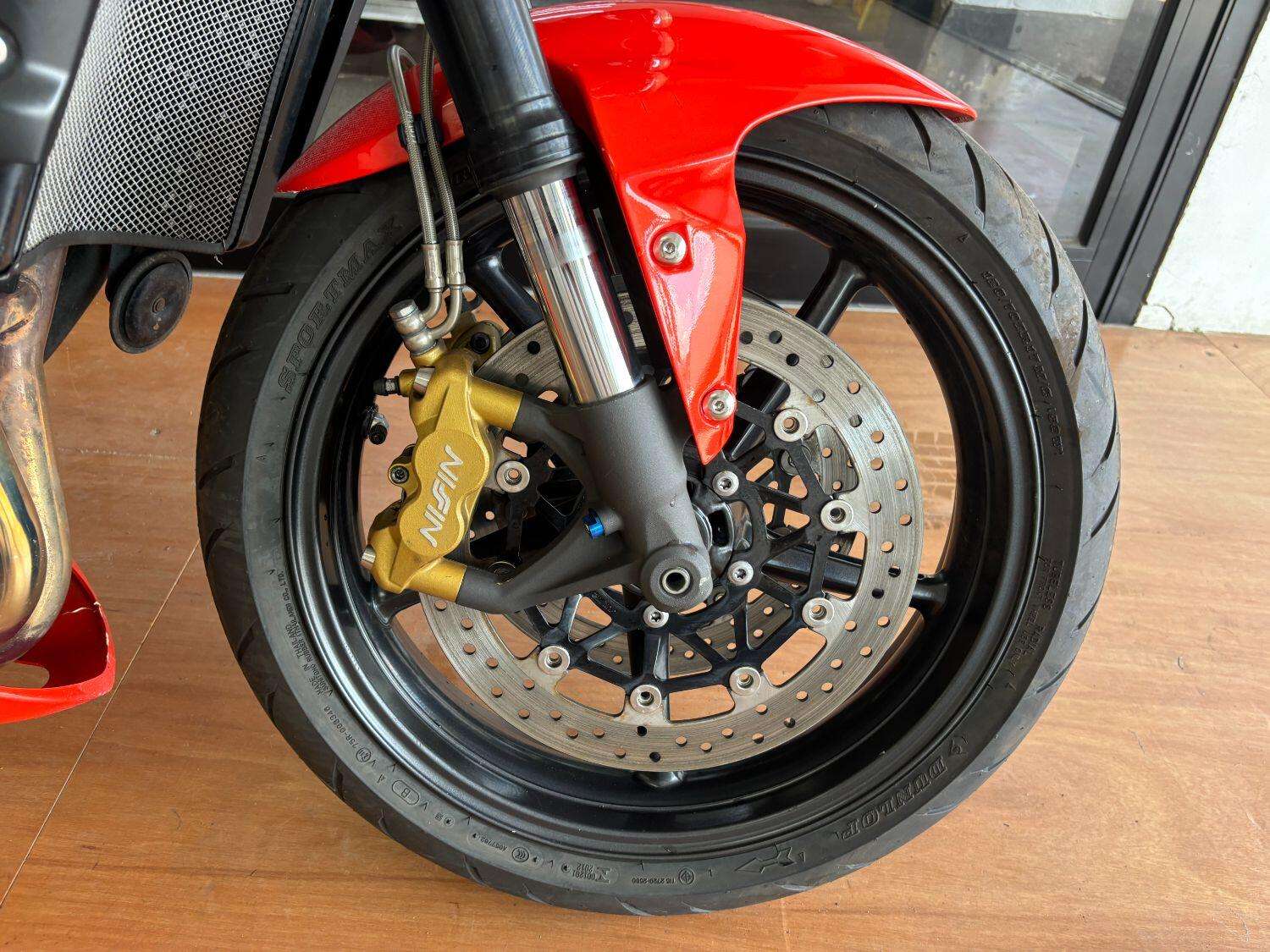 2009 TRIUMPH STREET TRIPLE 675 2009 TRIUMPH STREET TRIPLE 675