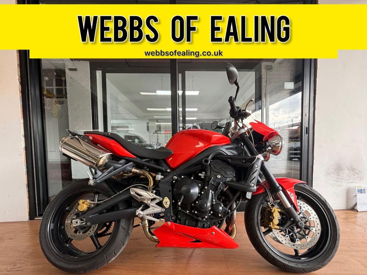 Check out this Triumph Street Triple 675 2009 Petrol Manual