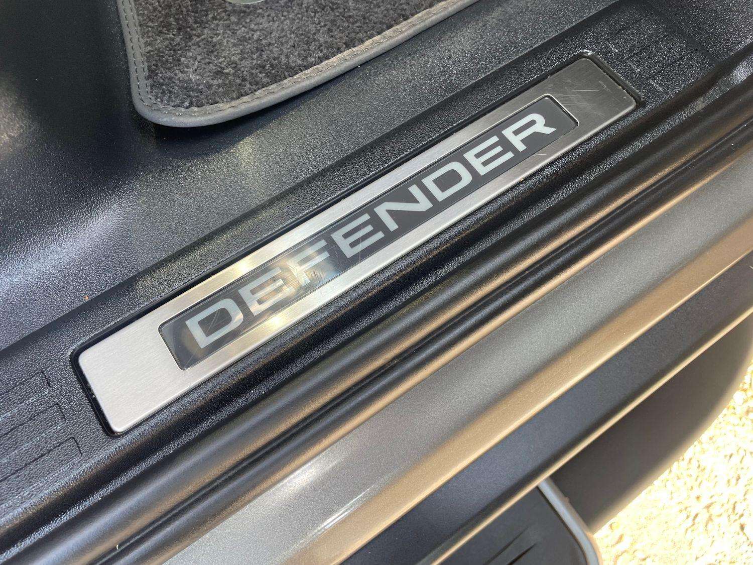 2022 LAND ROVER DEFENDER 110 2022 LAND ROVER DEFENDER 110