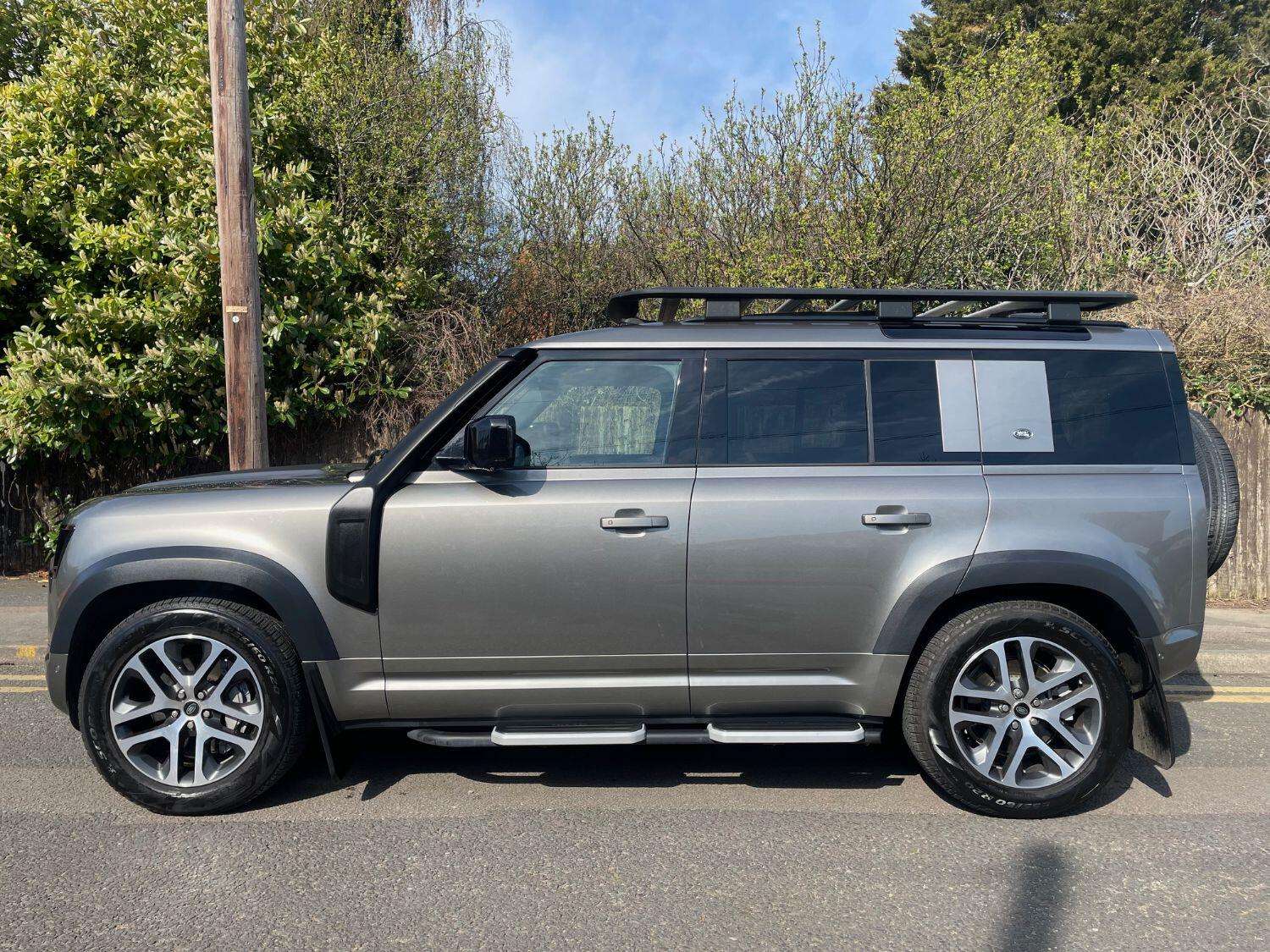 2022 LAND ROVER DEFENDER 110 2022 LAND ROVER DEFENDER 110