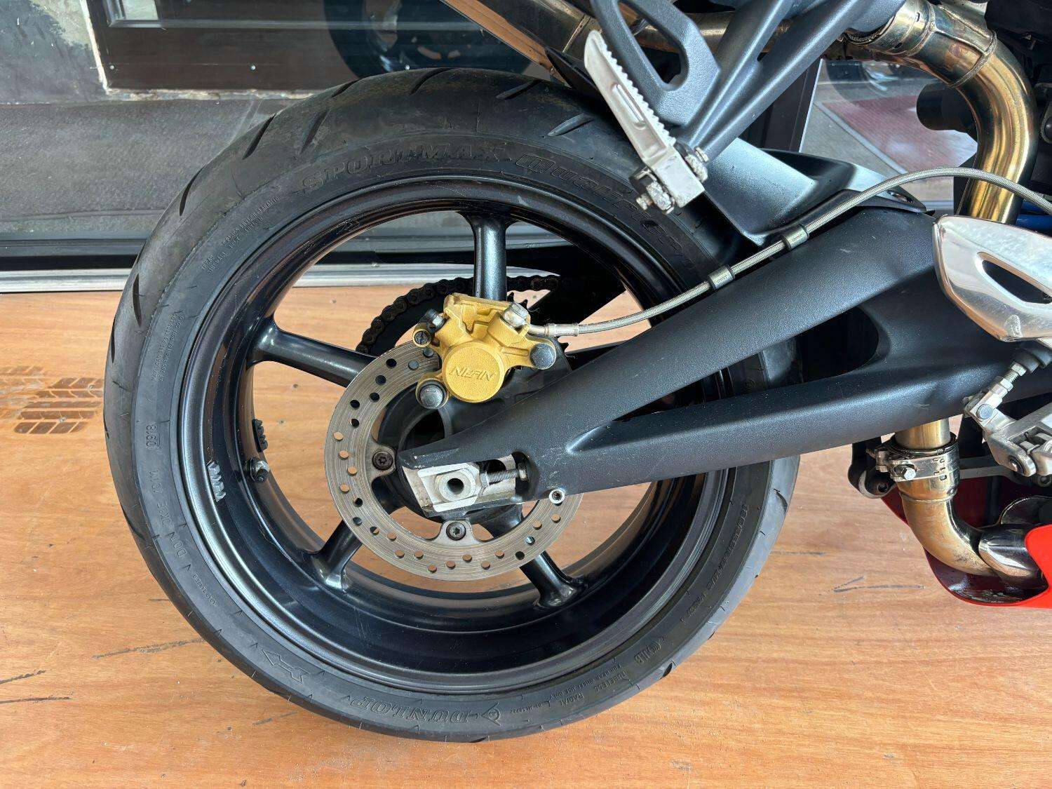 2009 TRIUMPH STREET TRIPLE 675 2009 TRIUMPH STREET TRIPLE 675