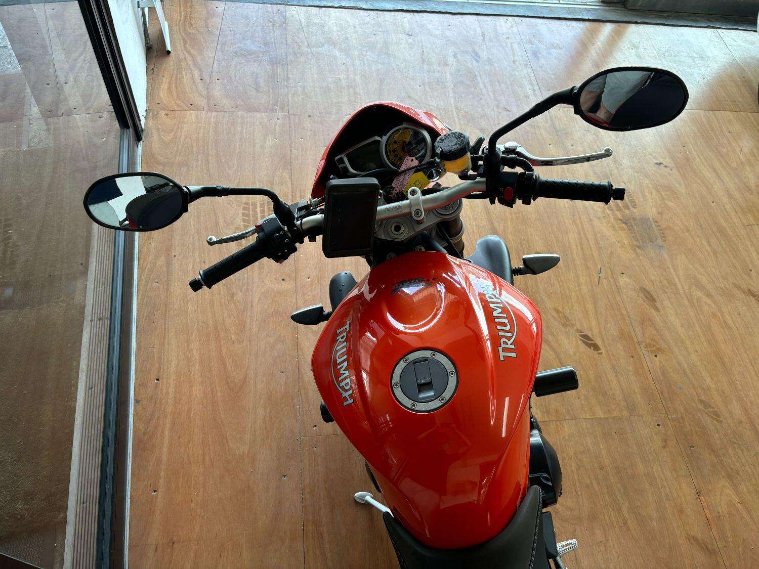 2009 TRIUMPH STREET TRIPLE 675 2009 TRIUMPH STREET TRIPLE 675