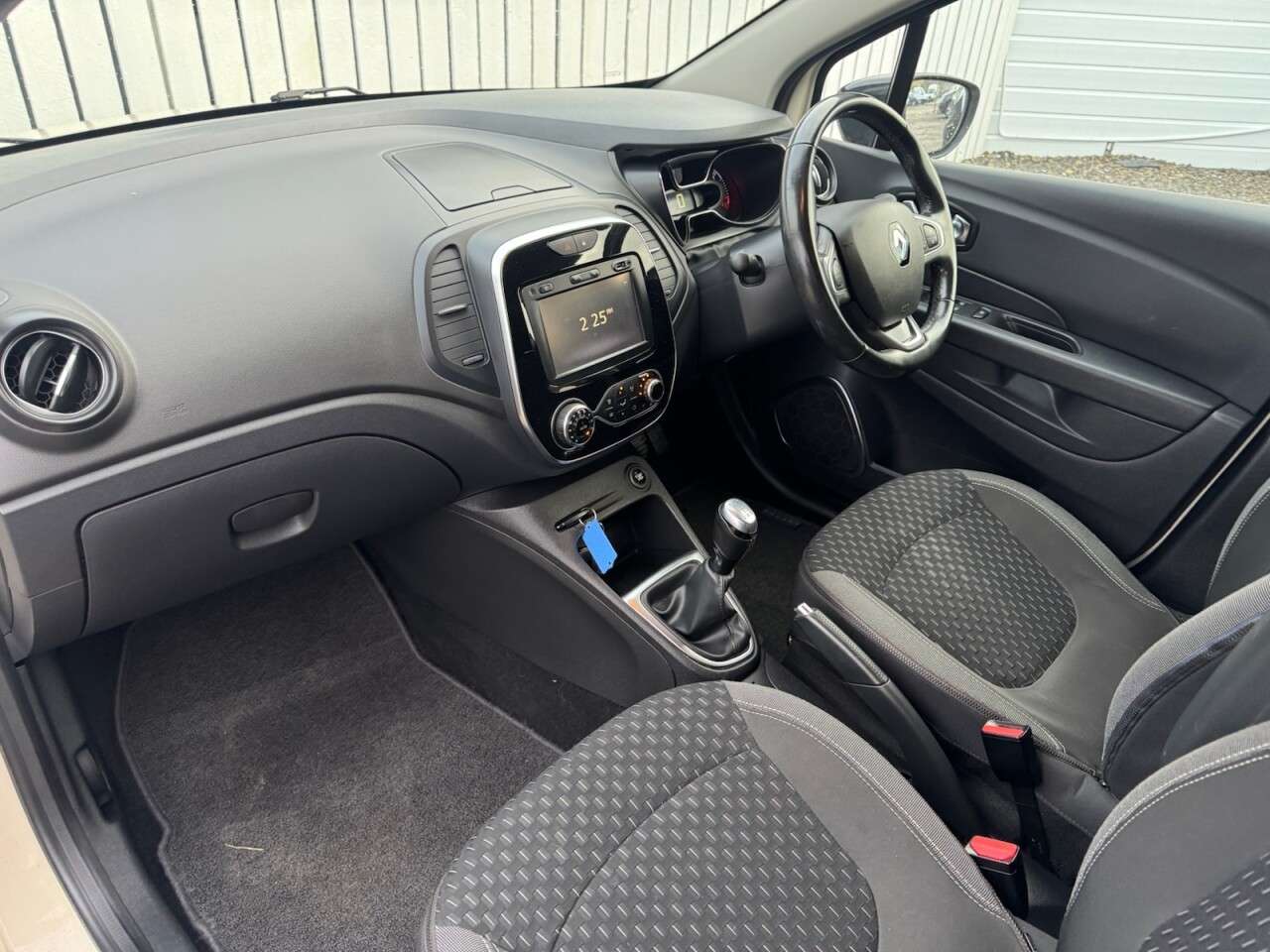 2017 RENAULT CAPTUR 2017 RENAULT CAPTUR