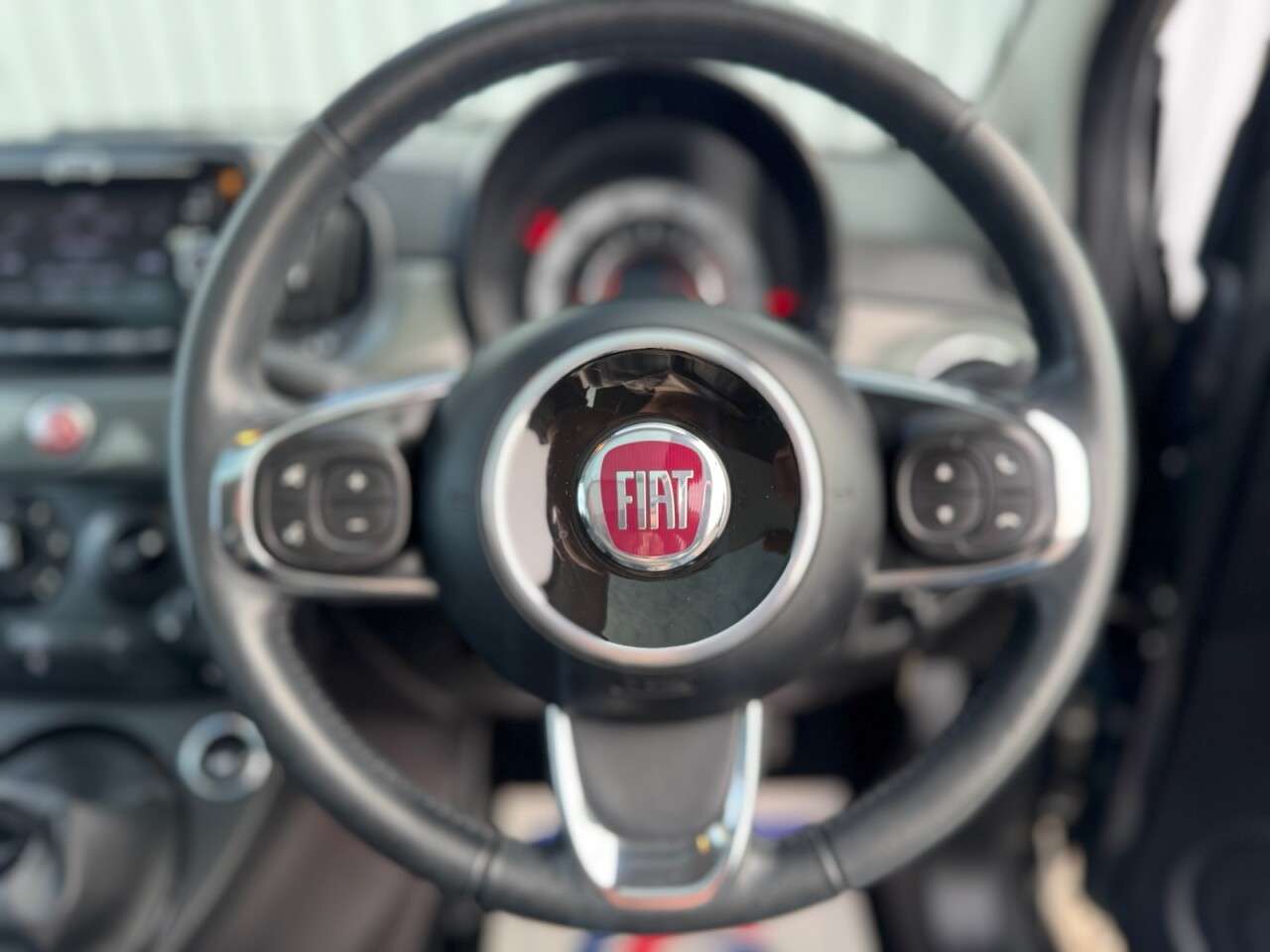 2018 FIAT 500 2018 FIAT 500