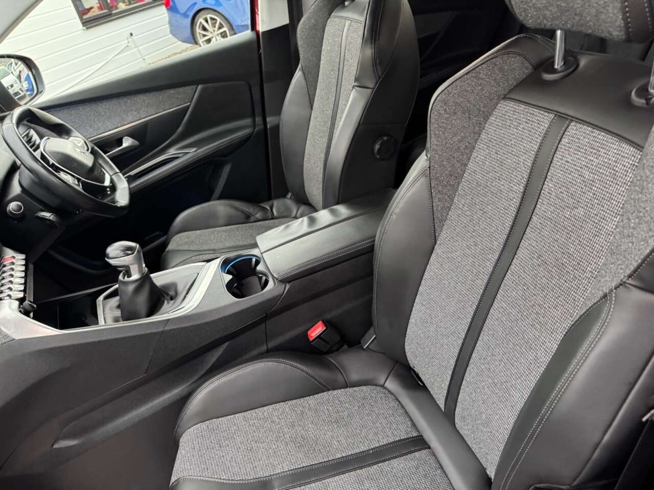 2018 PEUGEOT 3008 2018 PEUGEOT 3008