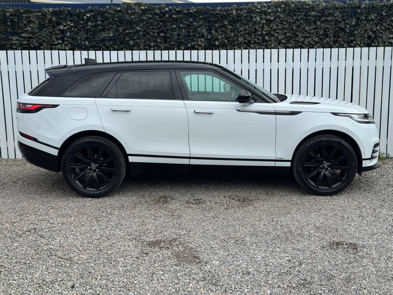 2018 LAND ROVER RANGE ROVER VELAR 2018 LAND ROVER RANGE ROVER VELAR
