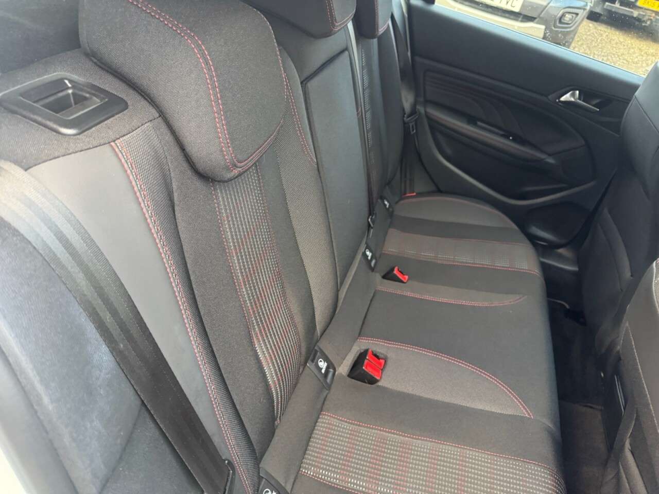 2017 PEUGEOT 308 2017 PEUGEOT 308