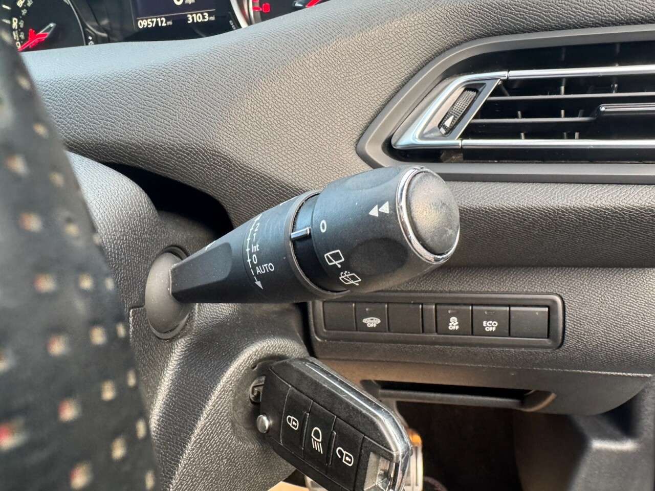 2017 PEUGEOT 308 2017 PEUGEOT 308