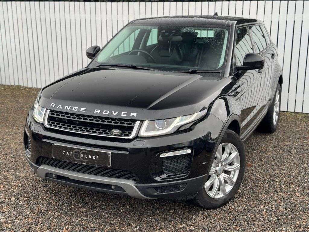A 2017 LAND ROVER RANGE ROVER EVOQUE 2.0 TD4 SE SUV 5dr Diesel Auto 4WD Euro 6 (s/s) (180 ps) A 2017 LAND ROVER RANGE ROVER EVOQUE 2.0 TD4 SE SUV 5dr Diesel Auto 4WD Euro 6 (s/s) (180 ps)