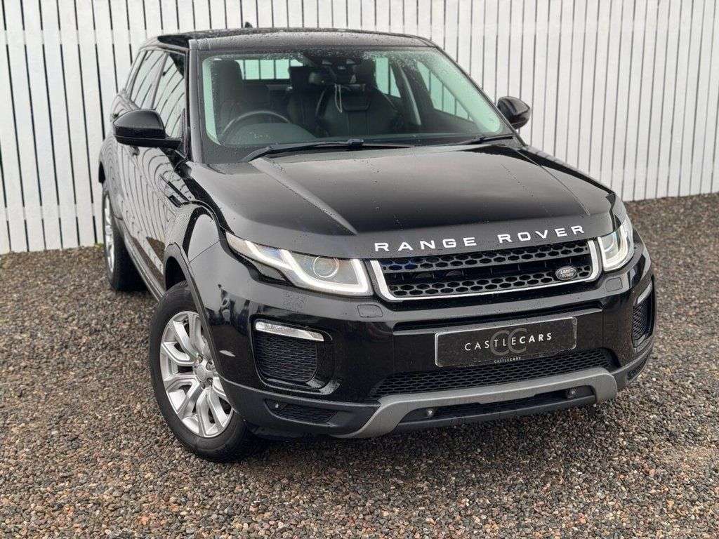 A 2017 LAND ROVER RANGE ROVER EVOQUE 2.0 TD4 SE SUV 5dr Diesel Auto 4WD Euro 6 (s/s) (180 ps) A 2017 LAND ROVER RANGE ROVER EVOQUE 2.0 TD4 SE SUV 5dr Diesel Auto 4WD Euro 6 (s/s) (180 ps)