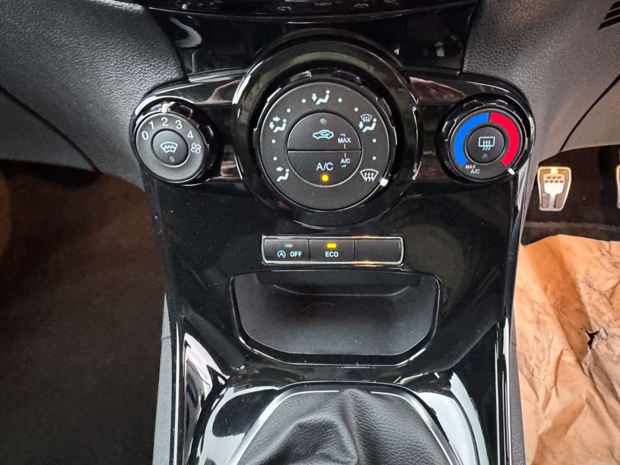 2016 FORD FIESTA 2016 FORD FIESTA