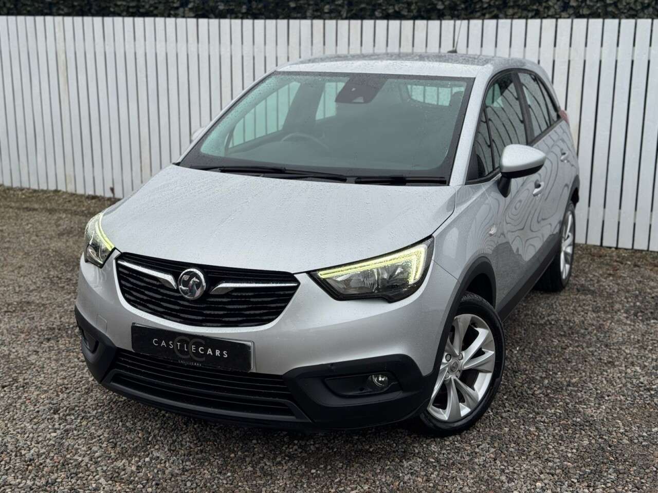 A 2019 VAUXHALL CROSSLAND X 1.2 Turbo ecoTEC GPF SE SUV 5dr Petrol Manual Euro 6 (s/s) (110 ps) A 2019 VAUXHALL CROSSLAND X 1.2 Turbo ecoTEC GPF SE SUV 5dr Petrol Manual Euro 6 (s/s) (110 ps)