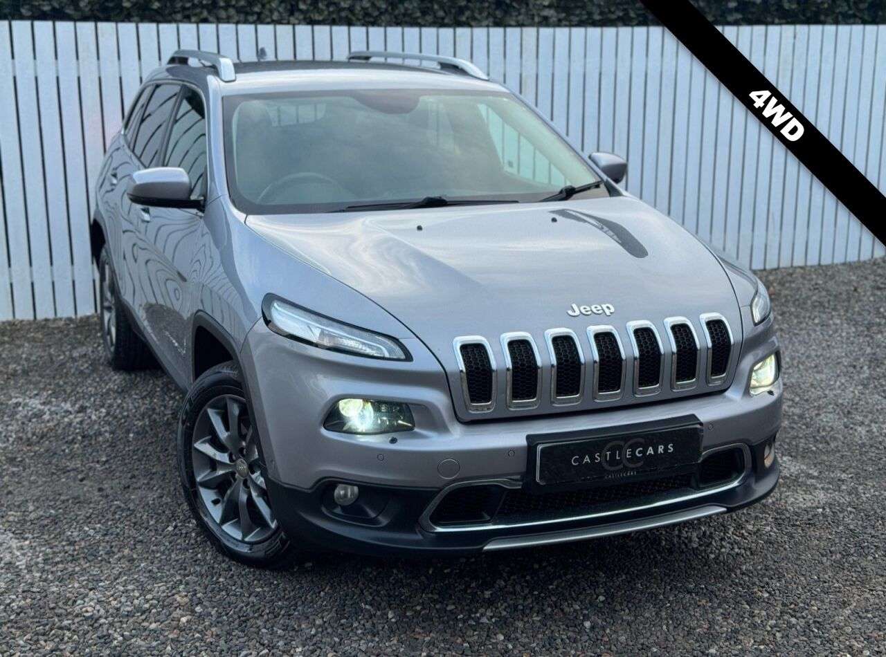A 2014 JEEP CHEROKEE 2.0 CRD Limited SUV 5dr Diesel Manual 4WD Euro 5 (s/s) (140 ps) A 2014 JEEP CHEROKEE 2.0 CRD Limited SUV 5dr Diesel Manual 4WD Euro 5 (s/s) (140 ps)