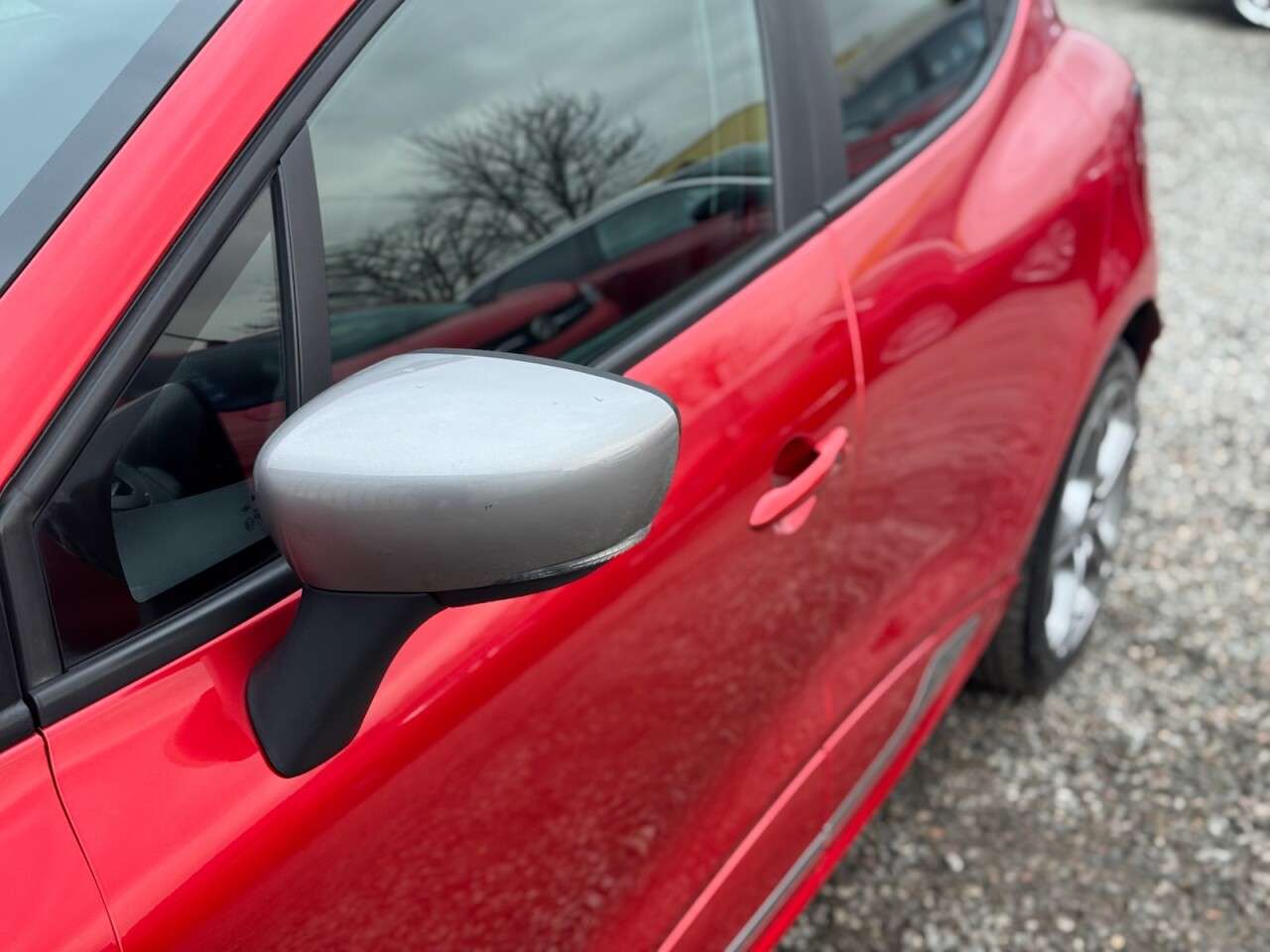 2018 RENAULT CLIO 2018 RENAULT CLIO