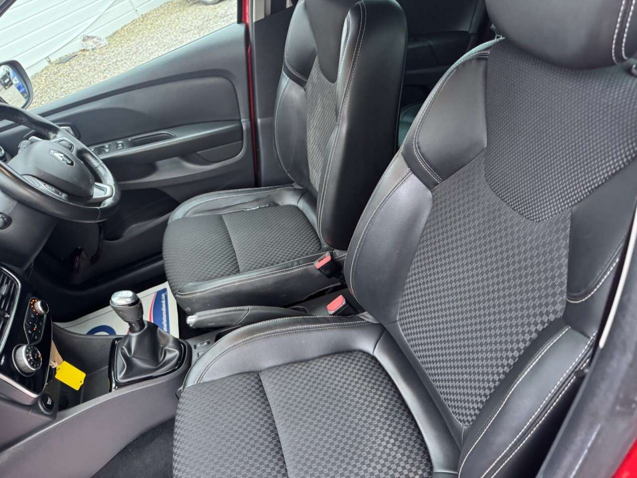 2018 RENAULT CLIO 2018 RENAULT CLIO