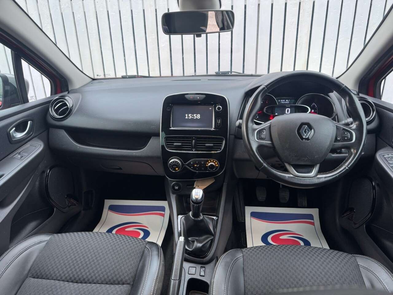 2018 RENAULT CLIO 2018 RENAULT CLIO