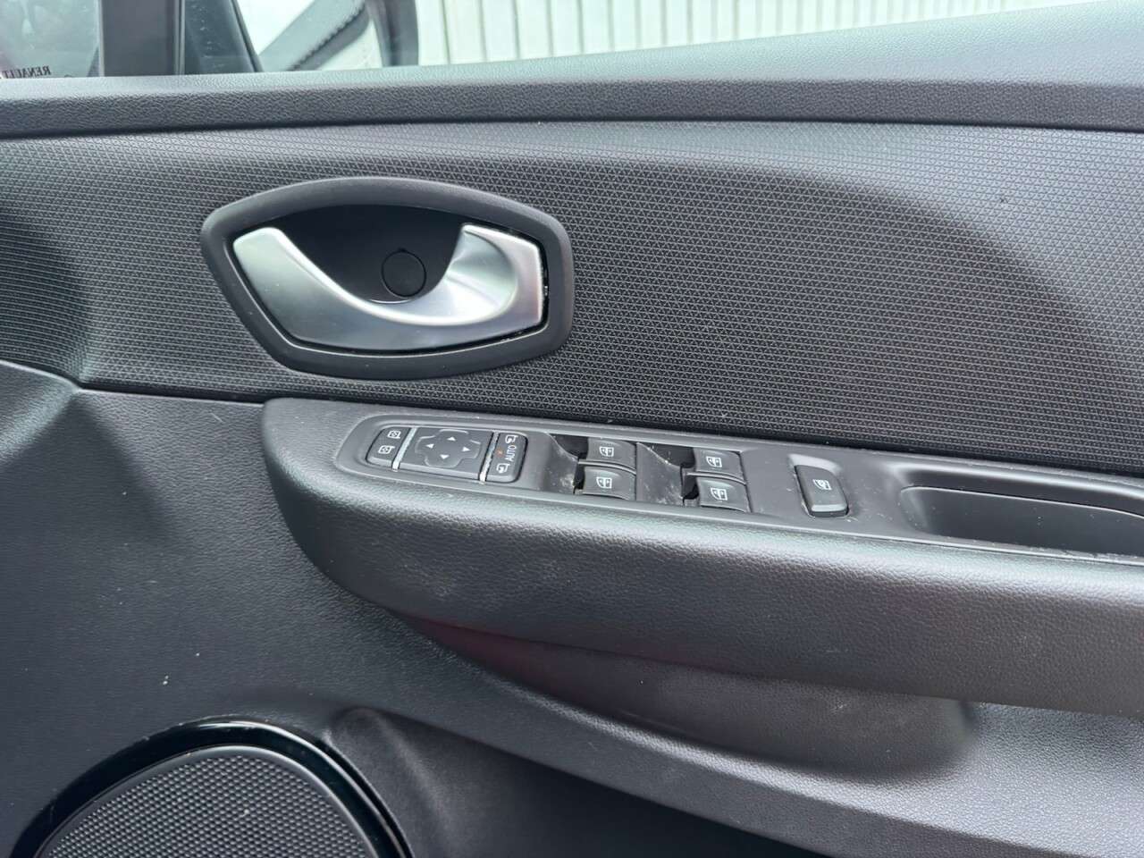 2018 RENAULT CLIO 2018 RENAULT CLIO