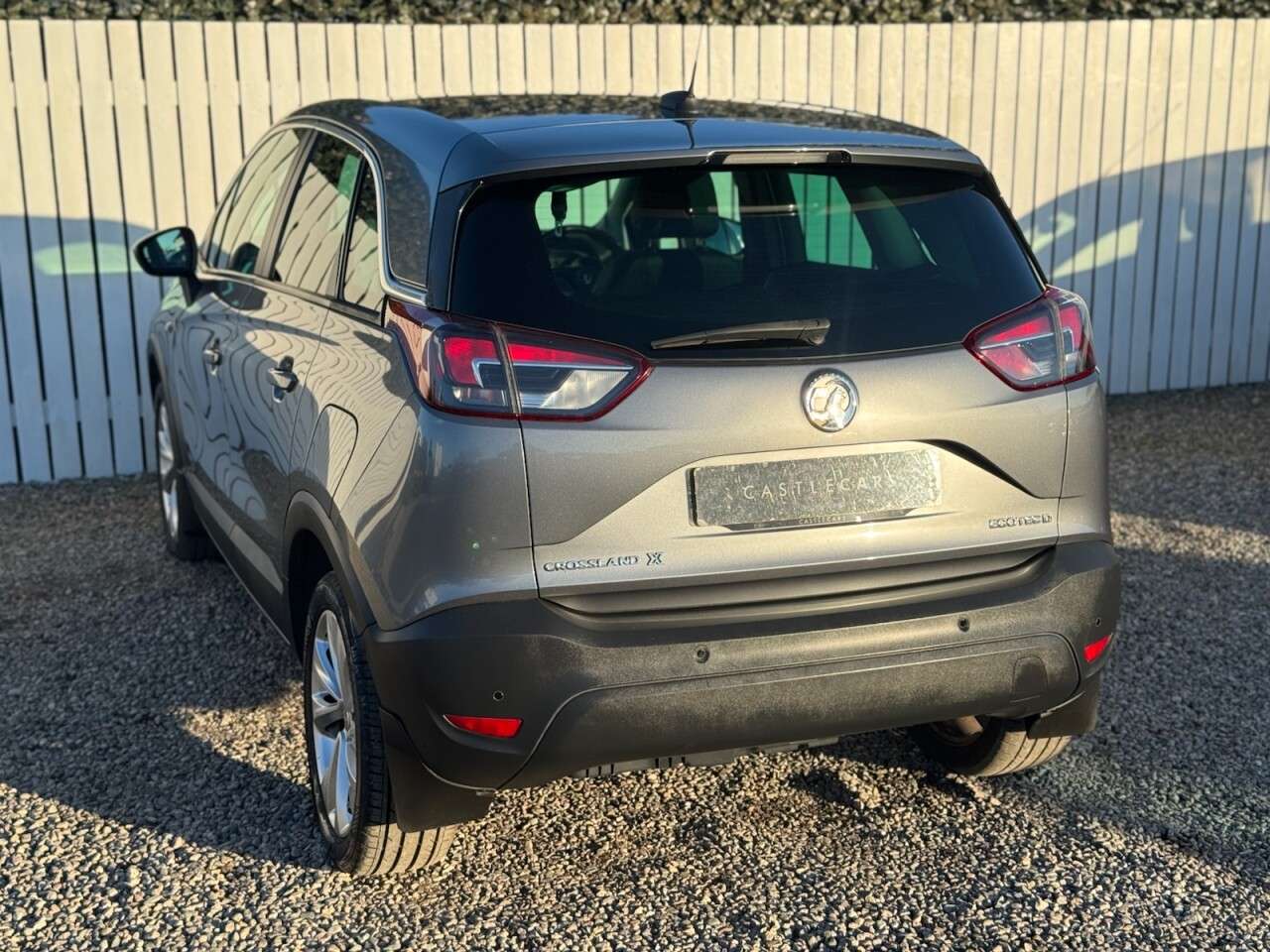 A 2018 VAUXHALL CROSSLAND X 1.5 Turbo D ecoTEC Tech Line Nav SUV 5dr Diesel Manual Euro 6 (s/s) (102 ps A 2018 VAUXHALL CROSSLAND X 1.5 Turbo D ecoTEC Tech Line Nav SUV 5dr Diesel Manual Euro 6 (s/s) (102 ps