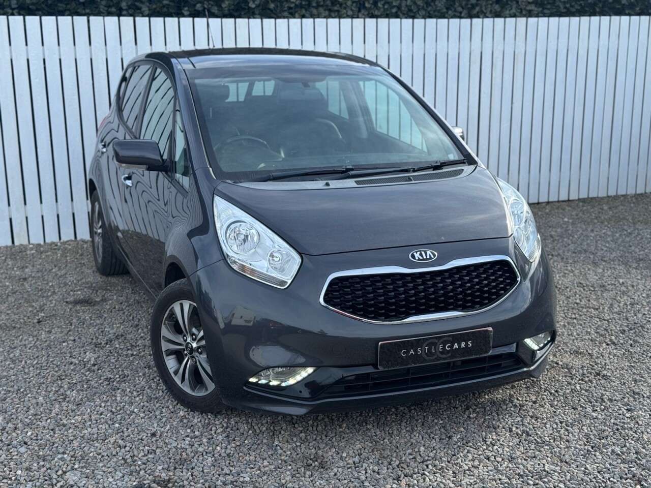 A 2017 KIA VENGA 1.6 CRDi 4 MPV 5dr Diesel Manual Euro 6 (s/s) (114 bhp) A 2017 KIA VENGA 1.6 CRDi 4 MPV 5dr Diesel Manual Euro 6 (s/s) (114 bhp)