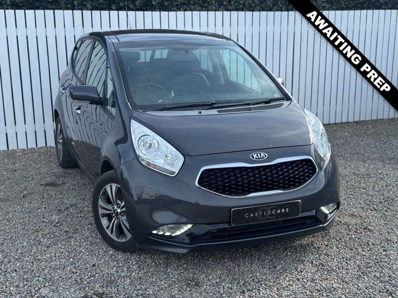 A 2017 KIA VENGA 1.6 CRDi 4 MPV 5dr Diesel Manual Euro 6 (s/s) (114 bhp) A 2017 KIA VENGA 1.6 CRDi 4 MPV 5dr Diesel Manual Euro 6 (s/s) (114 bhp)