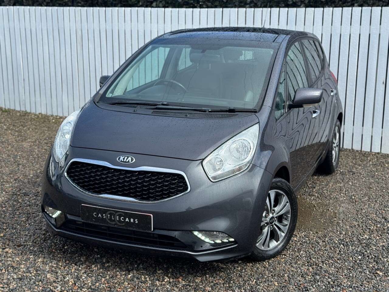 A 2017 KIA VENGA 1.6 CRDi 4 MPV 5dr Diesel Manual Euro 6 (s/s) (114 bhp) A 2017 KIA VENGA 1.6 CRDi 4 MPV 5dr Diesel Manual Euro 6 (s/s) (114 bhp)