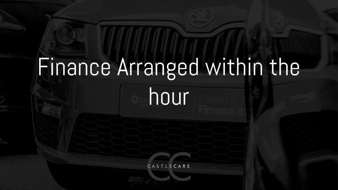 A 2016 RENAULT CAPTUR 0.9 TCe ENERGY Dynamique S Nav SUV 5dr Petrol Manual Euro 6 (s/s) (90 ps) A 2016 RENAULT CAPTUR 0.9 TCe ENERGY Dynamique S Nav SUV 5dr Petrol Manual Euro 6 (s/s) (90 ps)