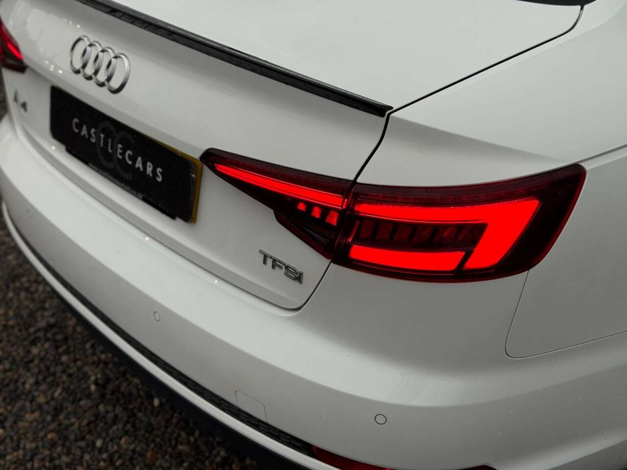 2017 AUDI A4 2017 AUDI A4