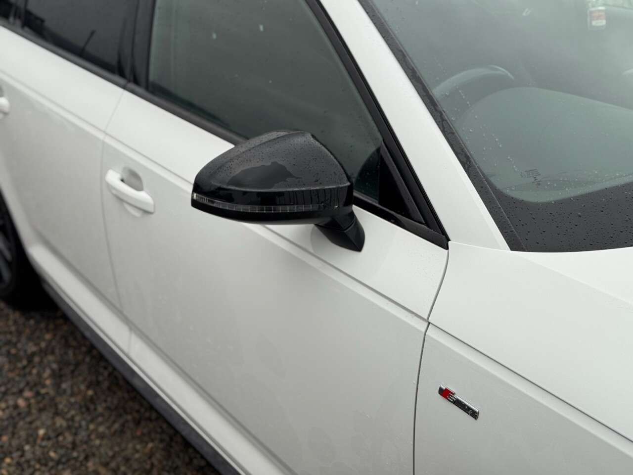 2017 AUDI A4 2017 AUDI A4