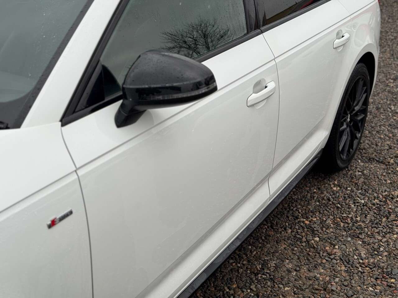 2017 AUDI A4 2017 AUDI A4