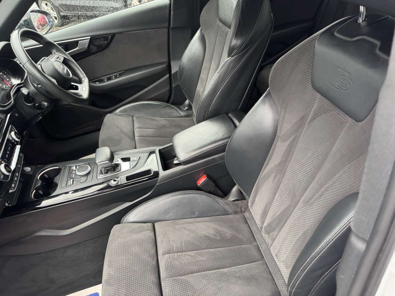 2017 AUDI A4 2017 AUDI A4