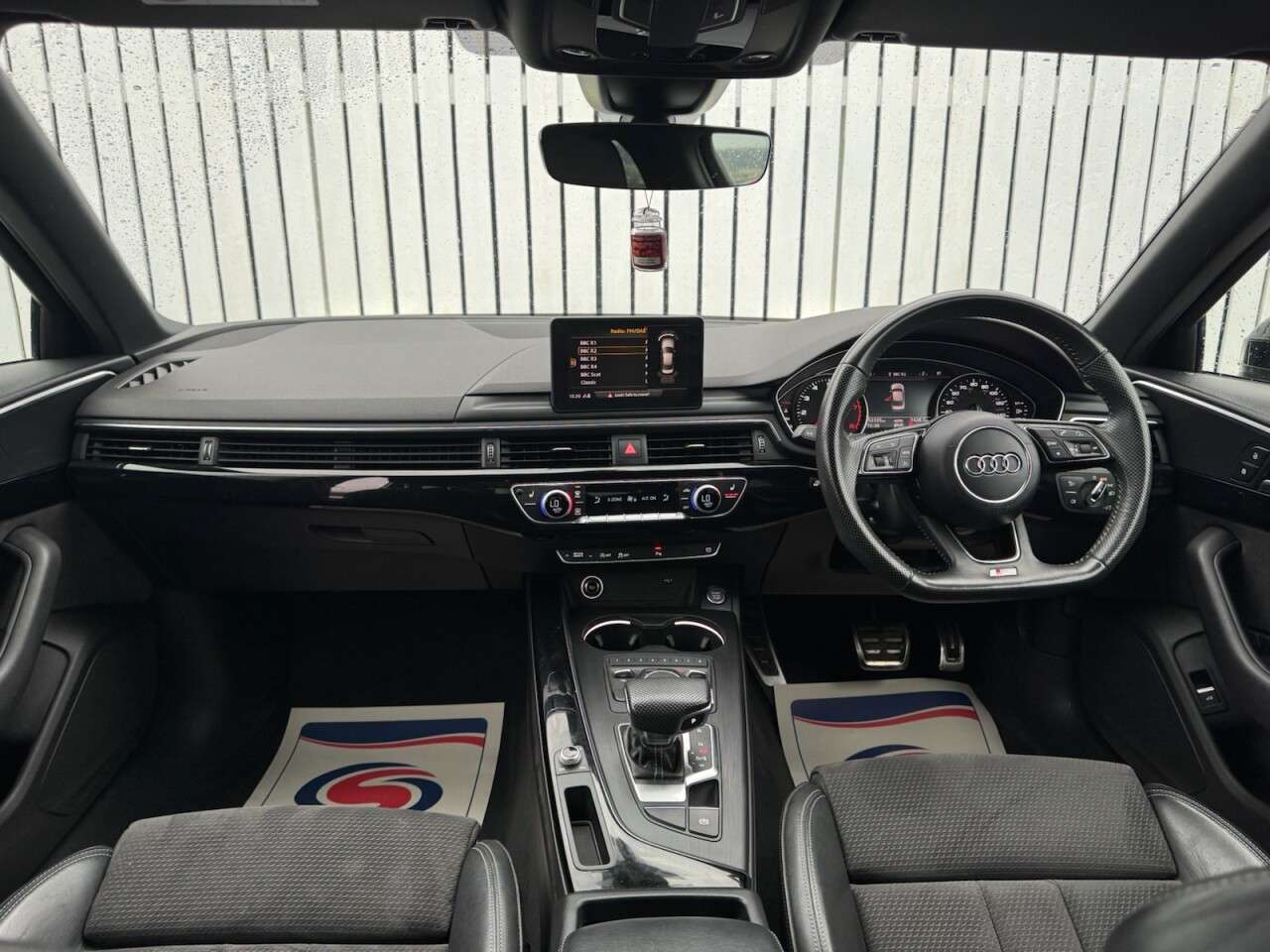 2017 AUDI A4 2017 AUDI A4