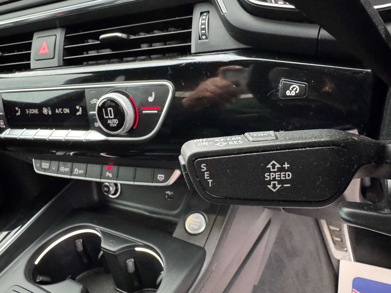 2017 AUDI A4 2017 AUDI A4