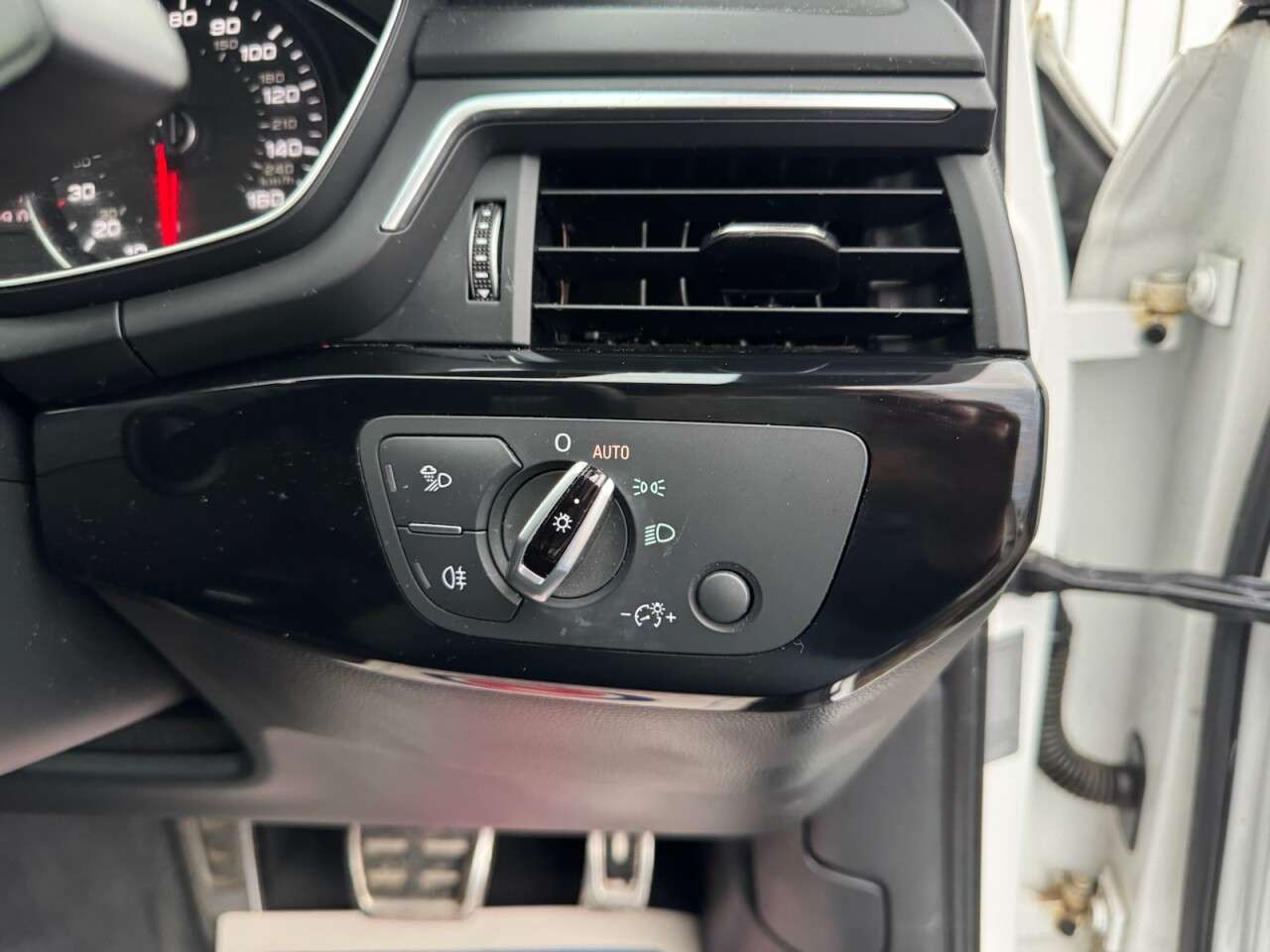 2017 AUDI A4 2017 AUDI A4