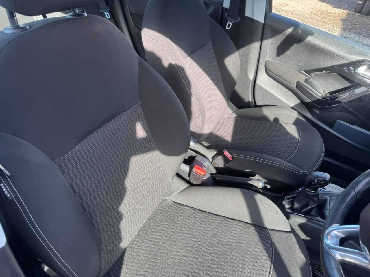 2018 PEUGEOT 208 2018 PEUGEOT 208